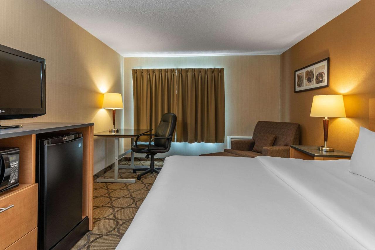 Comfort Inn Пембрук Екстер'єр фото