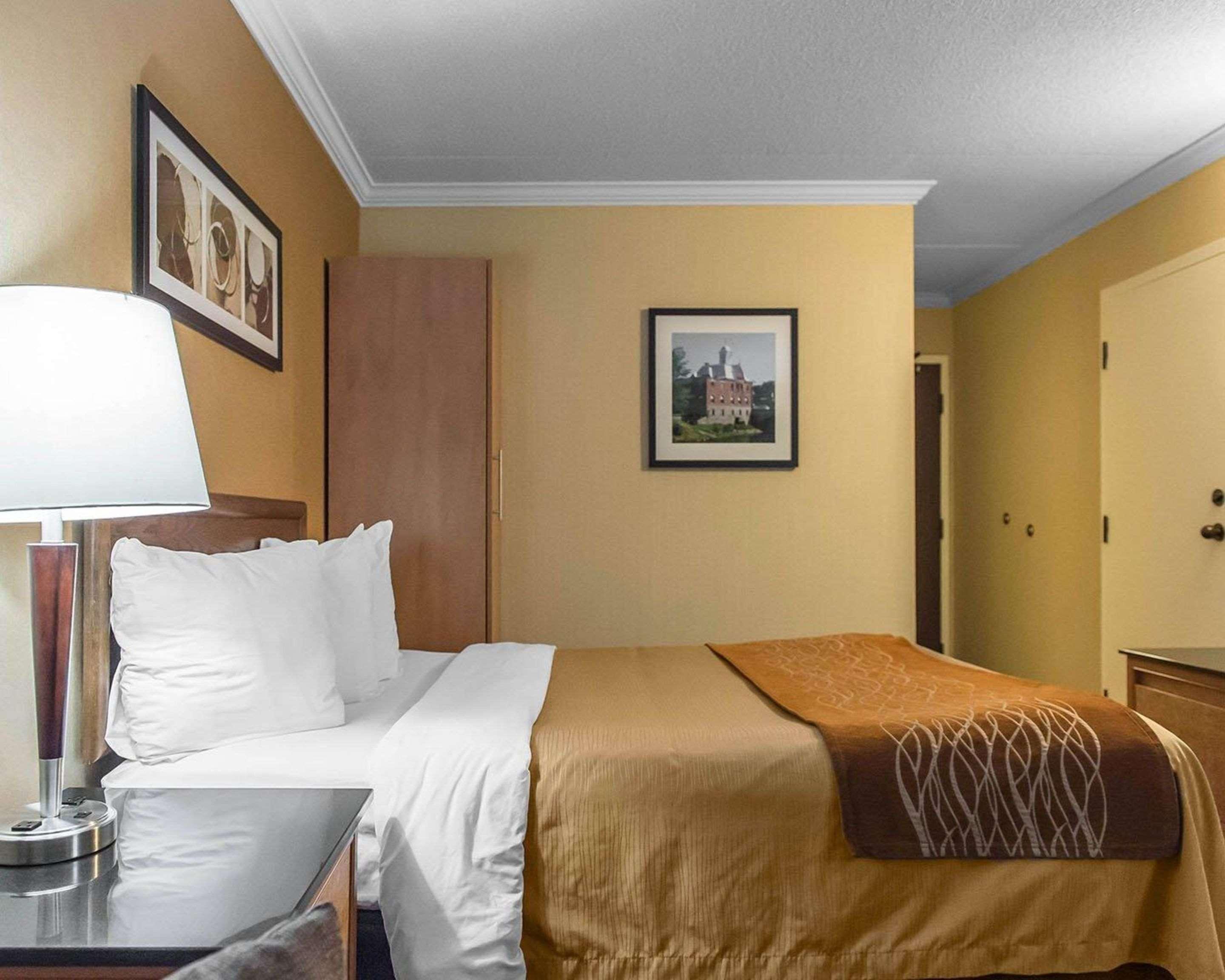 Comfort Inn Пембрук Екстер'єр фото