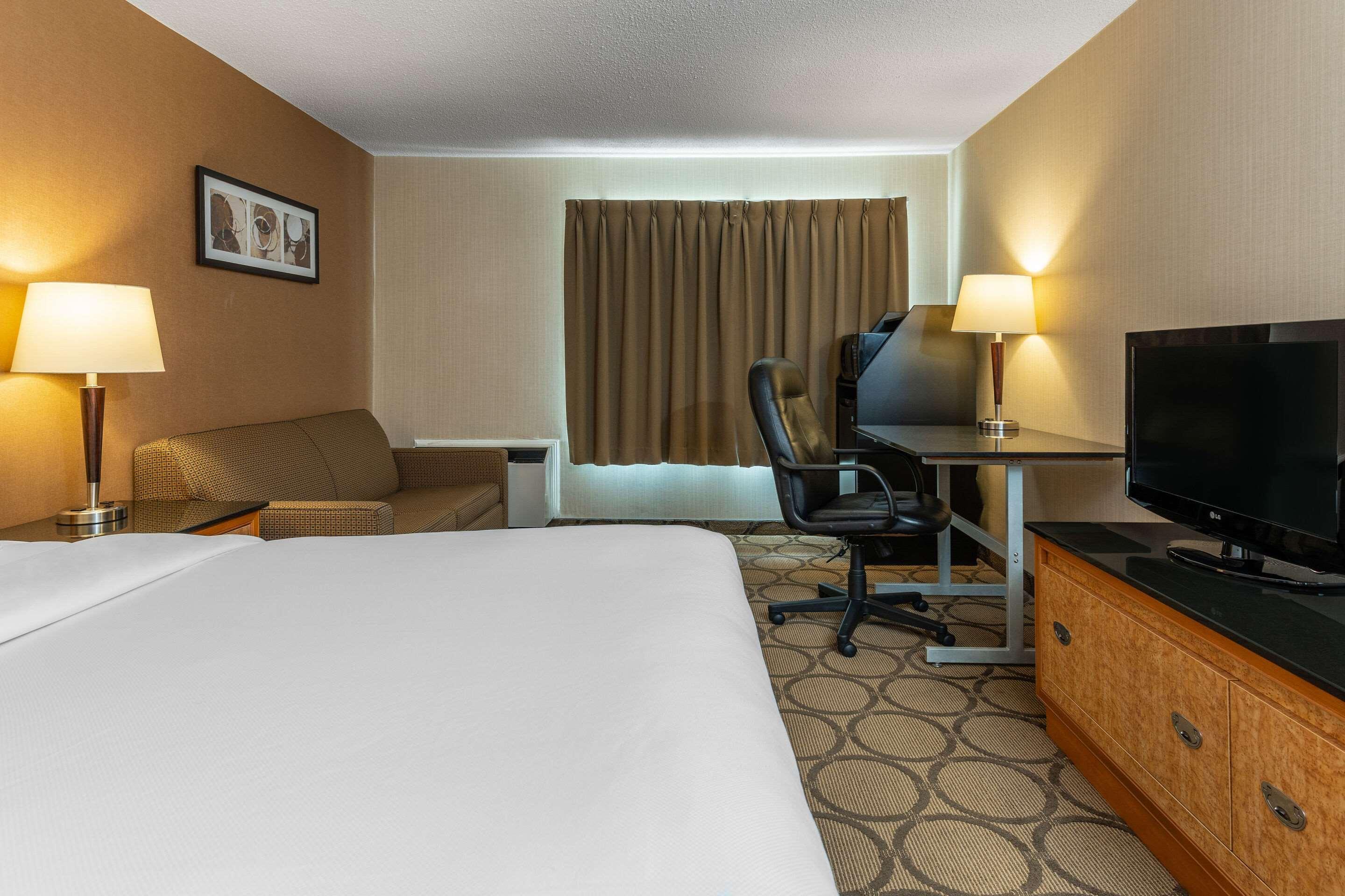 Comfort Inn Пембрук Екстер'єр фото