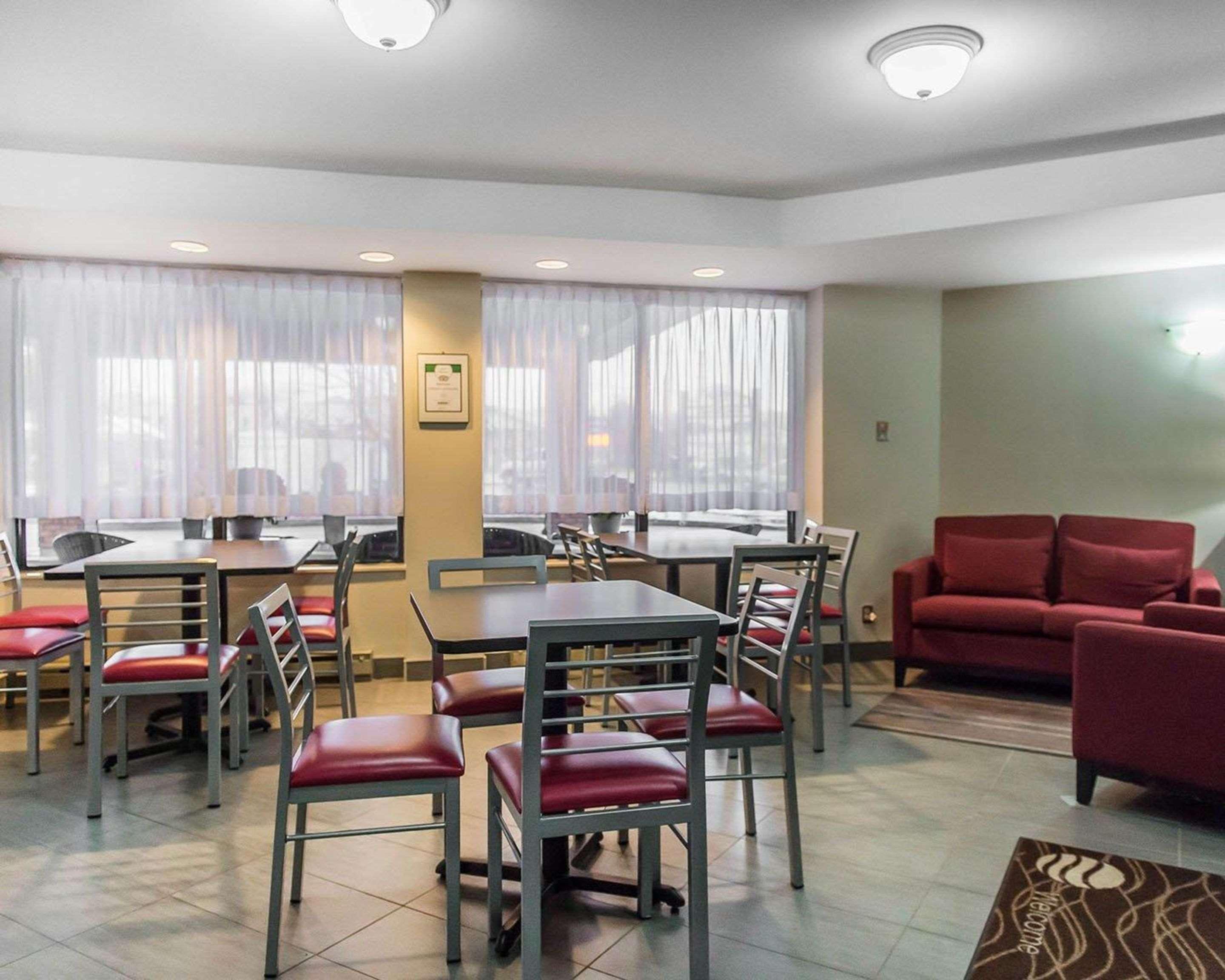 Comfort Inn Пембрук Екстер'єр фото