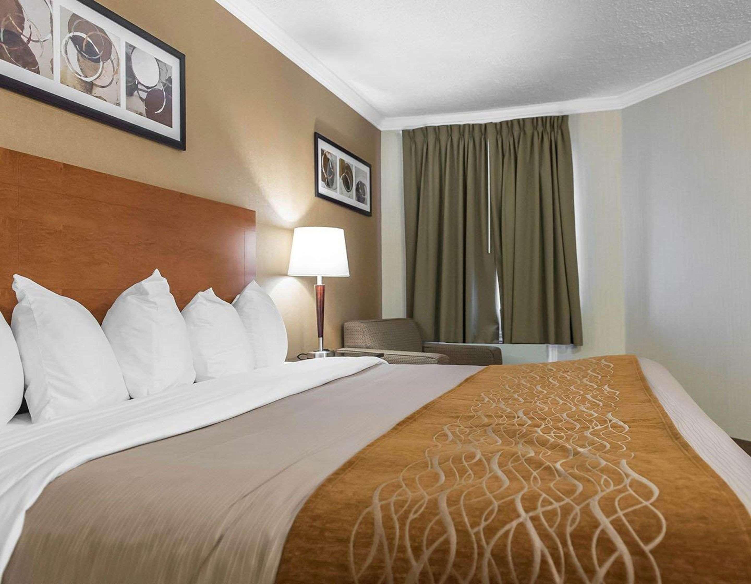 Comfort Inn Пембрук Екстер'єр фото