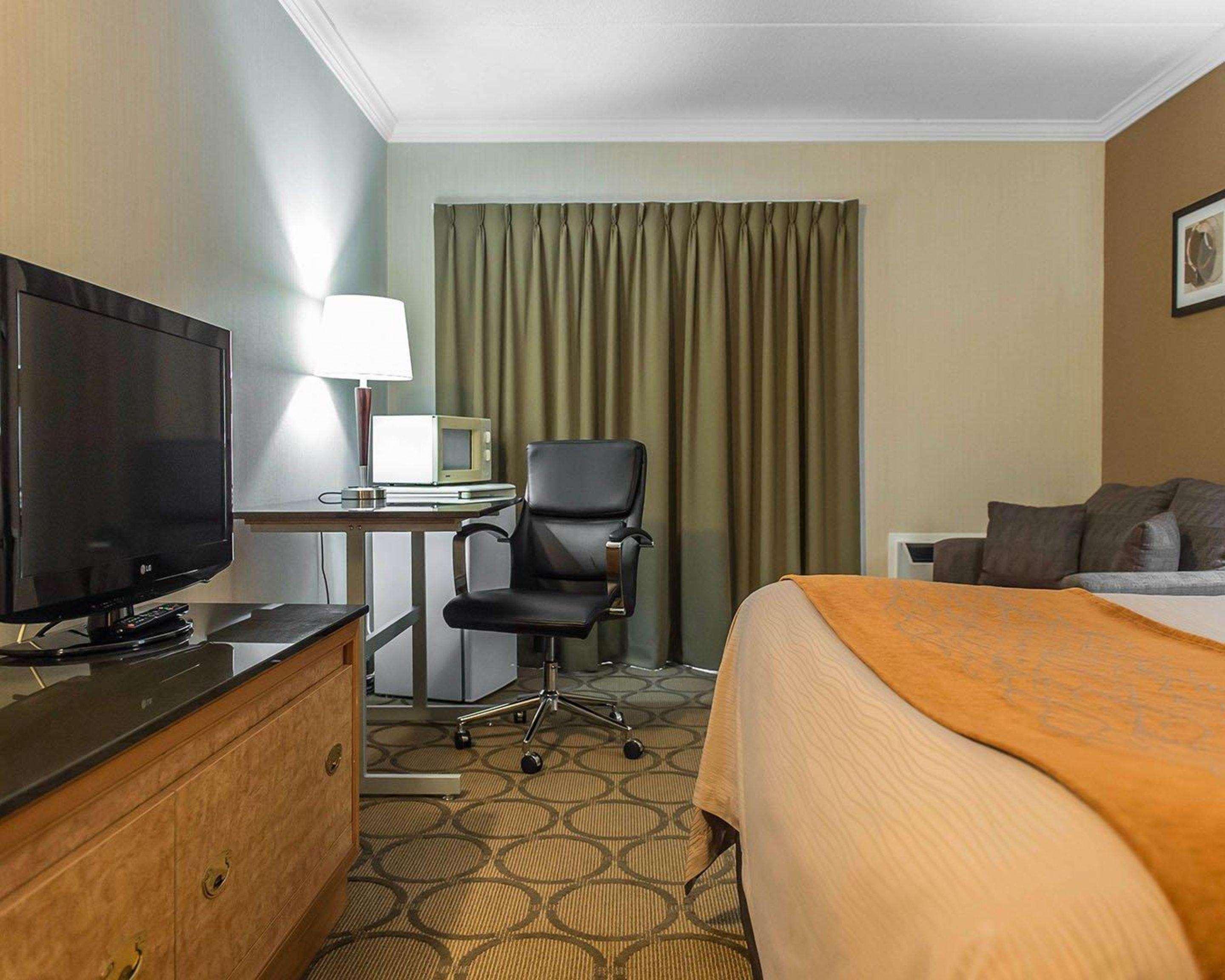 Comfort Inn Пембрук Екстер'єр фото